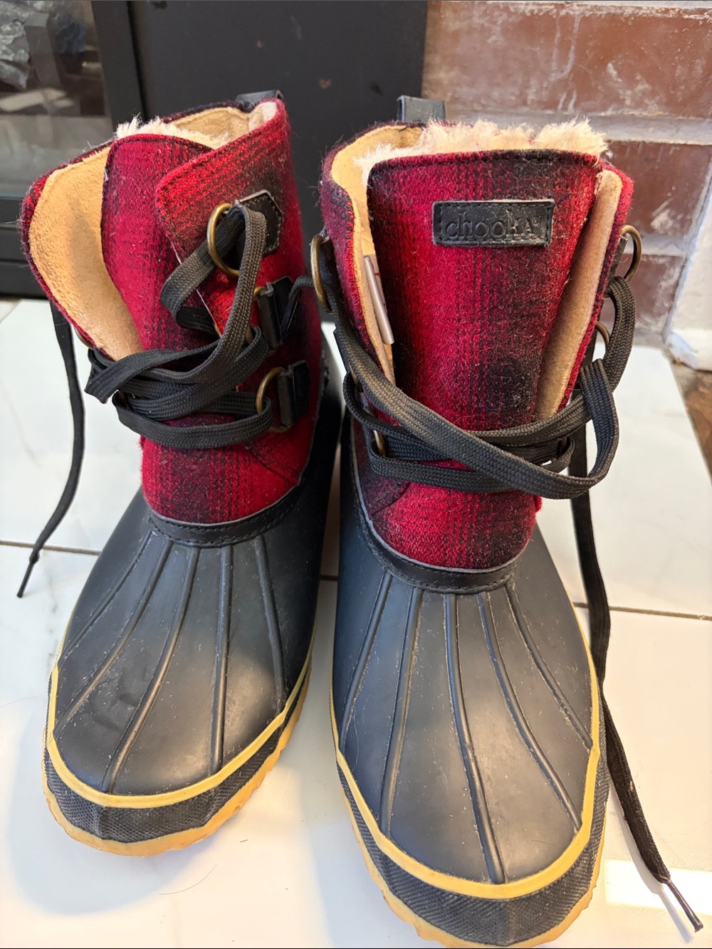 Chooka women’s  Red Black Winter Duck Boots